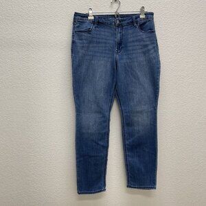 Old Navy Straight Leg High Rise Jeans Womens size 14 Medium Wash Denim Mom